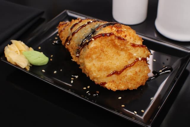 Temaki empanado de salmão: receita prática e crocante para fazer em casa