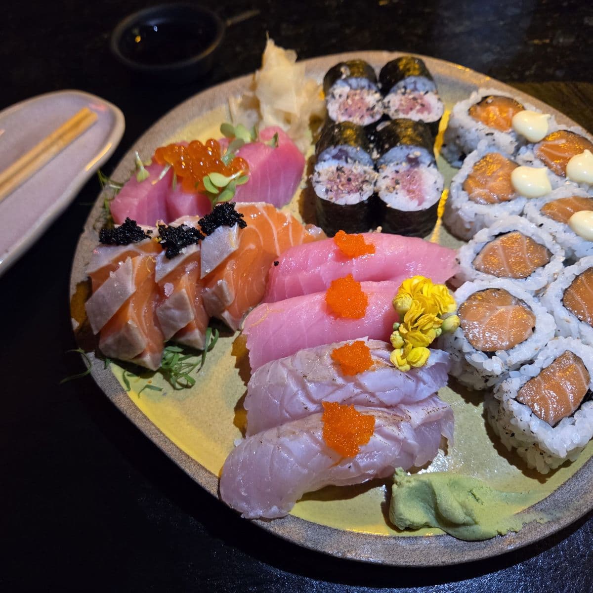 Oriental Muto chega a Copacabana com mais de 120 opções de sushi e pratos japoneses