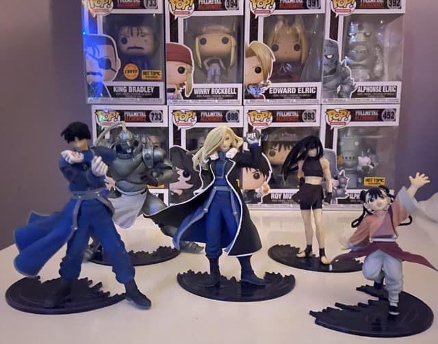 Fullmetal Alchemist: Brotherhood ganha miniaturas pixeladas da FigiYZ