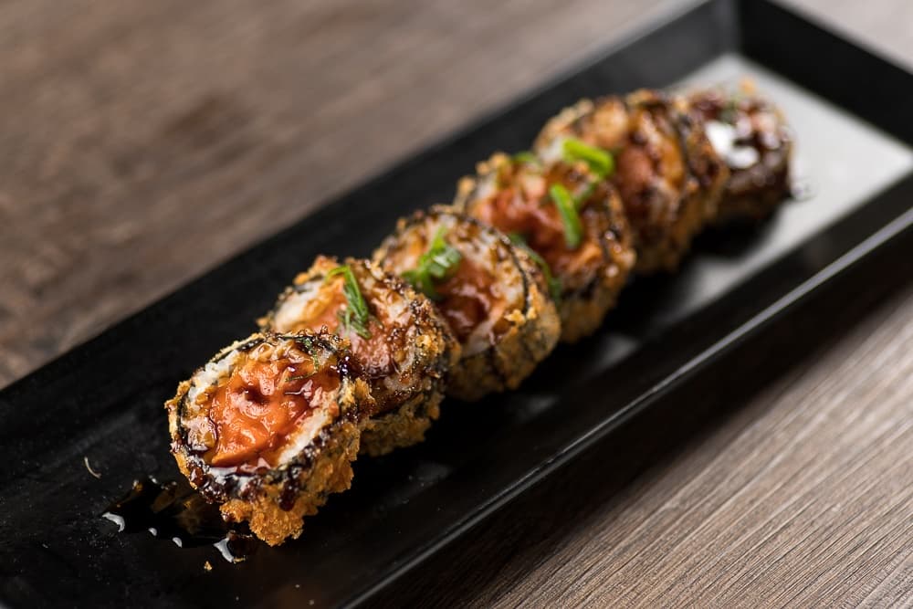 Nayuki Sushi lança Hot Holl, sushi crocante e cremoso já está no iFood
