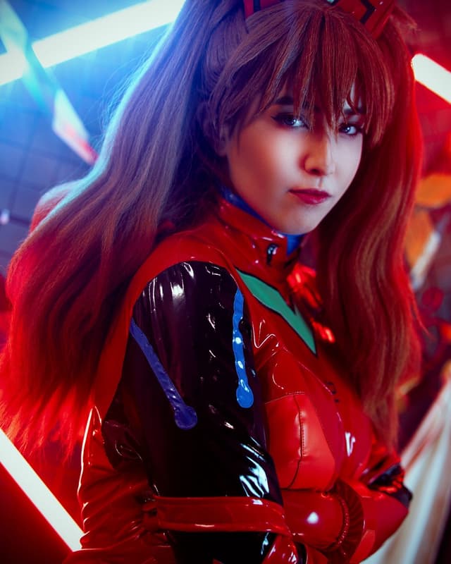 Evangelion: cosplay de Asuka viraliza no Instagram e agita a comunidade
