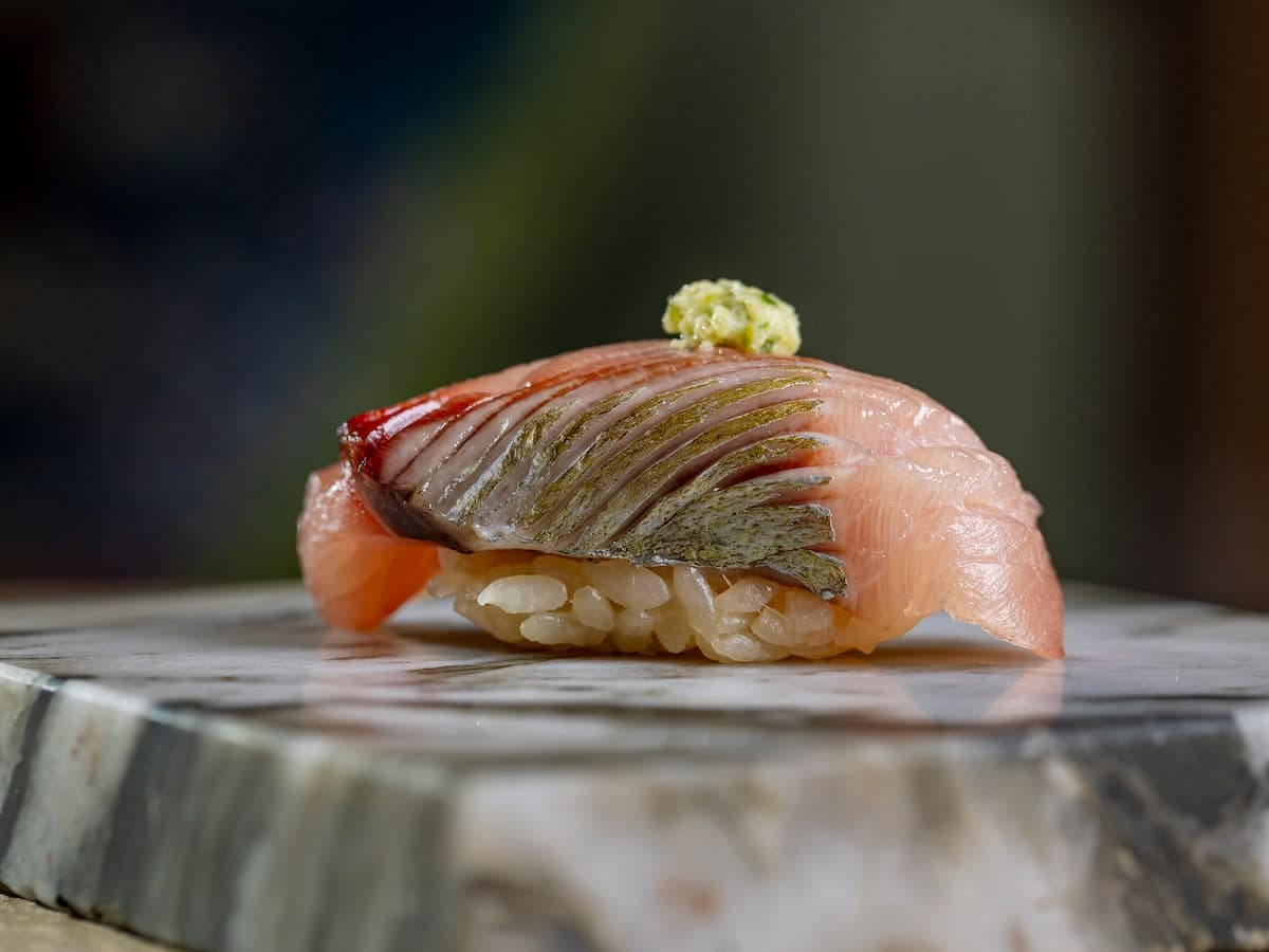 Sushi, sashimi e temaki dão água na boca e inspiram sua noite japonesa em casa