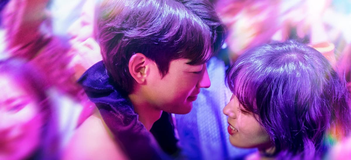 The Fabulous estreia na Netflix e traz romance nos bastidores da moda de luxo